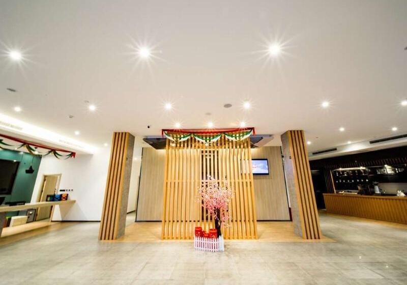 هتل Ibis Chengdu Meizhou Center