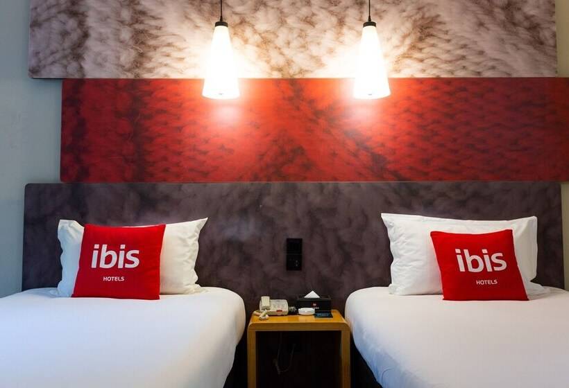 호텔 Ibis Luoyang Train Station
