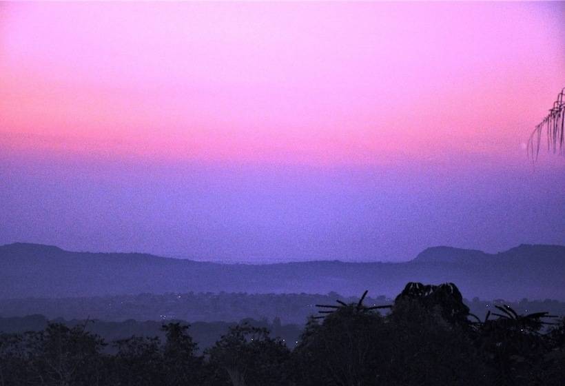 هتل Impala Niezel Lodge