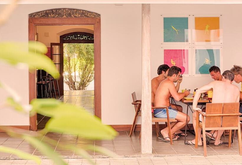 هتل J, Unawatuna