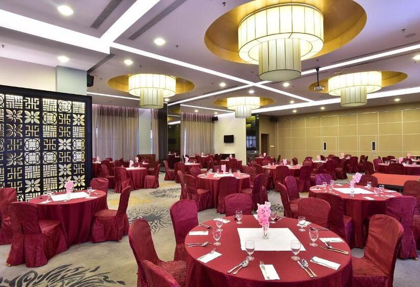هتل Mercure Selangor Selayang