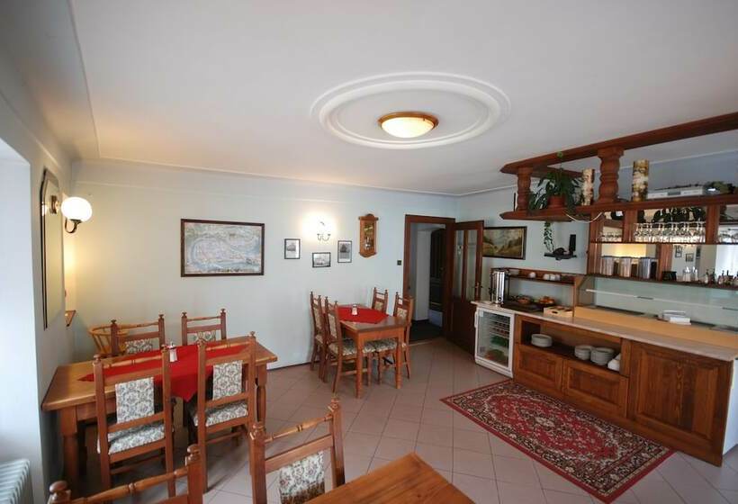 Hotell Penzion Kovárna