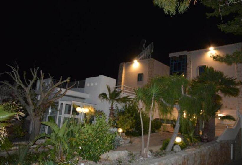 هتل Residence La Corvetta