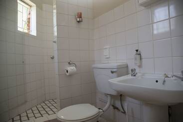 هتل Xaviera Guest House