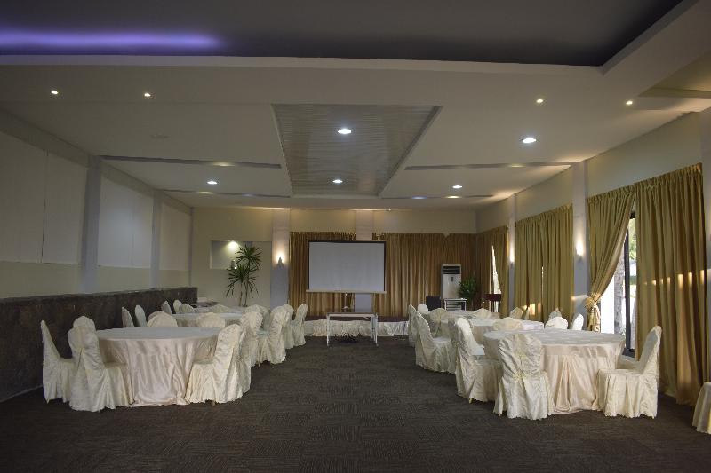Itsandra Beach Hotel & Resort