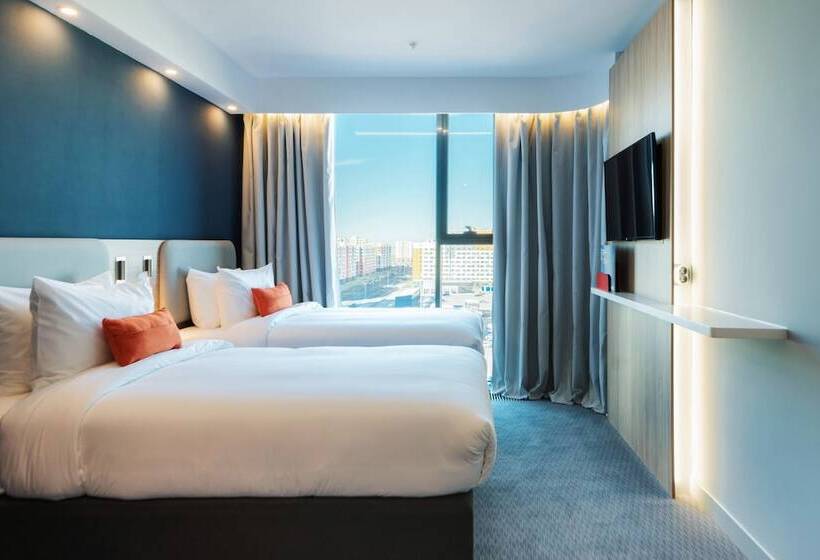 בית מלון כפרי Holiday Inn Express   Astana   Turan, An Ihg