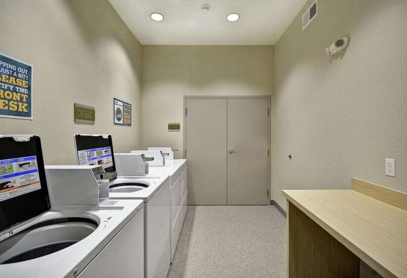 هتل Home2 Suites By Hilton Carbondale