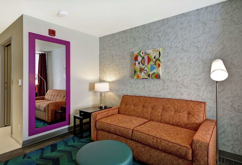 هتل Home2 Suites By Hilton Carbondale