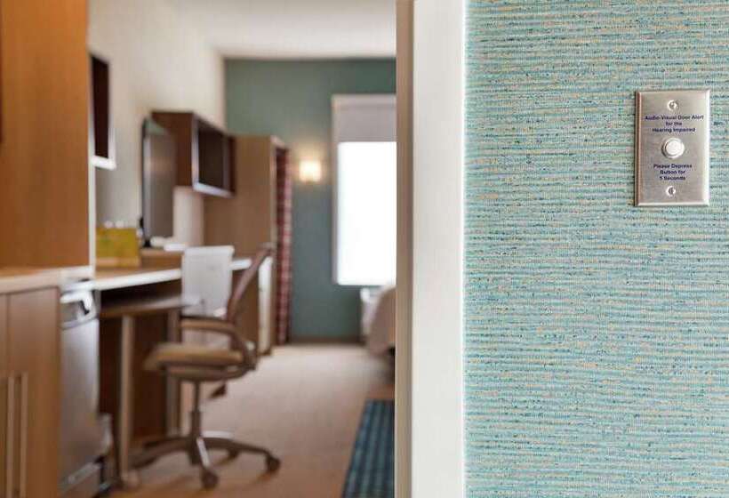هتل Home2 Suites By Hilton Frederick