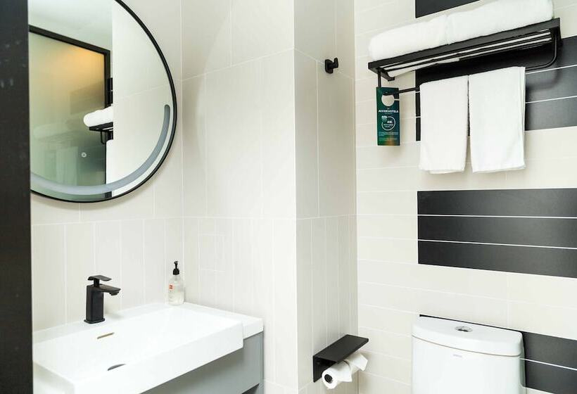 Отель Ibis Tianjin Wuqing