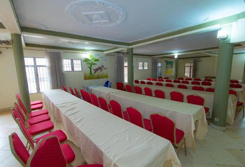 هتل Kings Hospitality Centre