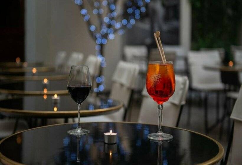 Fotos del hotel Mom Art:  8