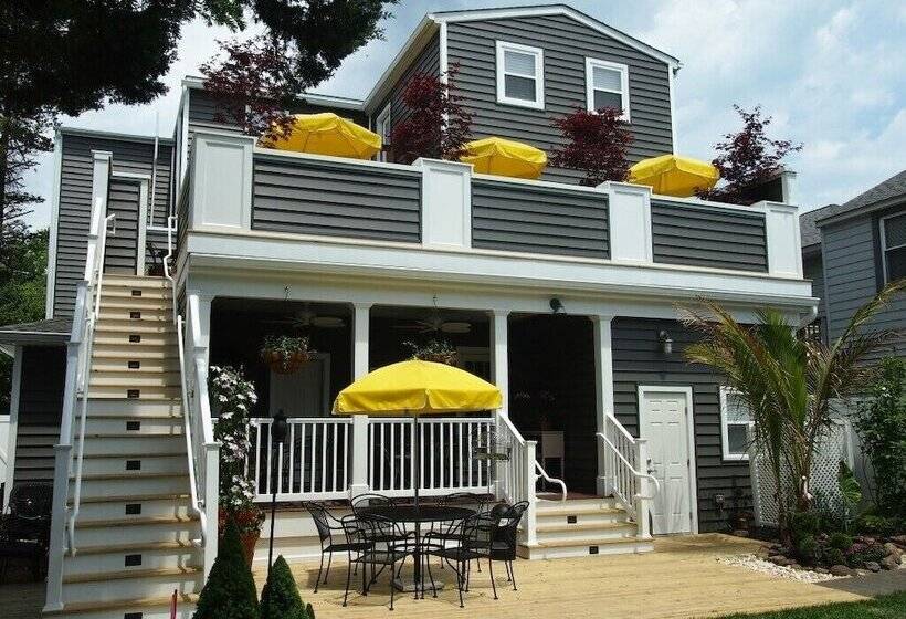 فندق Rehoboth Guest House   Adults Only