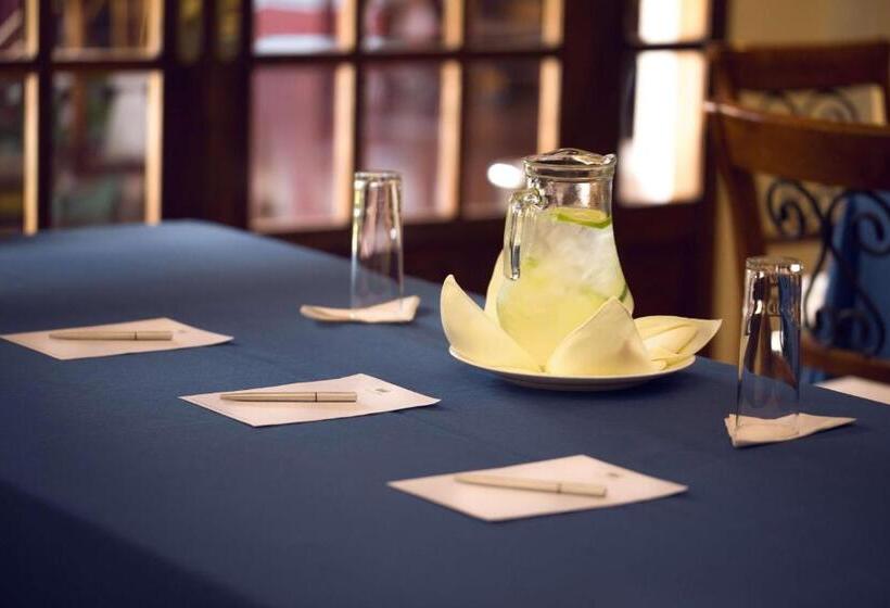 هتل Rincon De Puembo; Bw Signature Collection