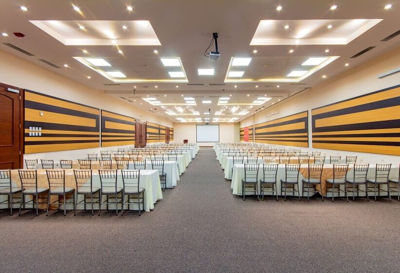 هتل Rincon De Puembo; Bw Signature Collection