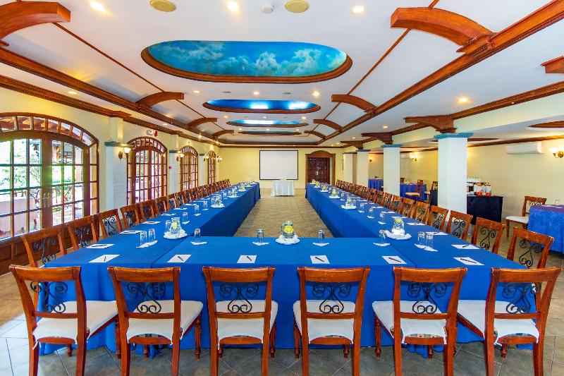 هتل Rincon De Puembo; Bw Signature Collection