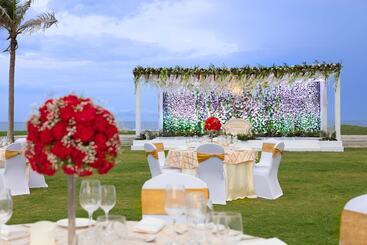 هتل Sheraton Grand Chennai Resort & Spa