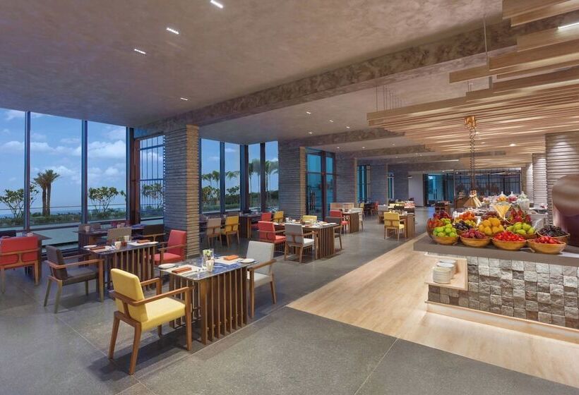 هتل Sheraton Grand Chennai Resort & Spa