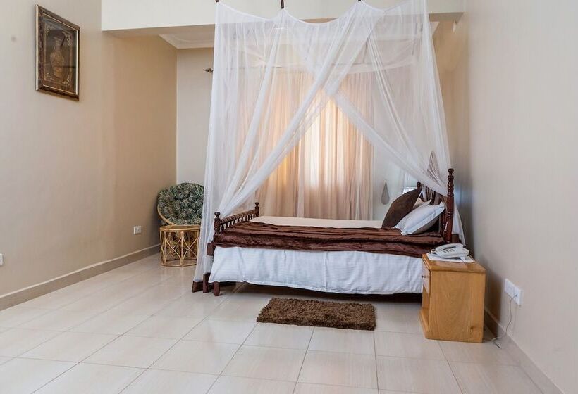 هتل Sophies Signature Suites