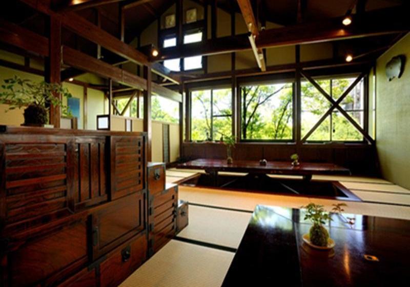 فندق Tsumikusa No Yado Komatsu Ryokan