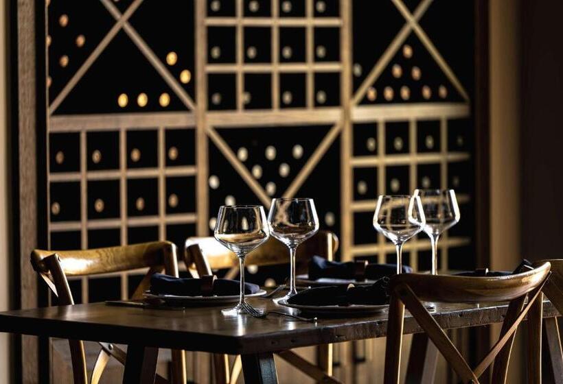 هتل Grand Reserve At The Meritage