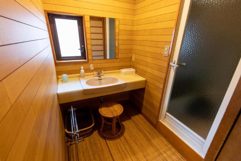 هتل Atami Onsen Yamaki Ryokan