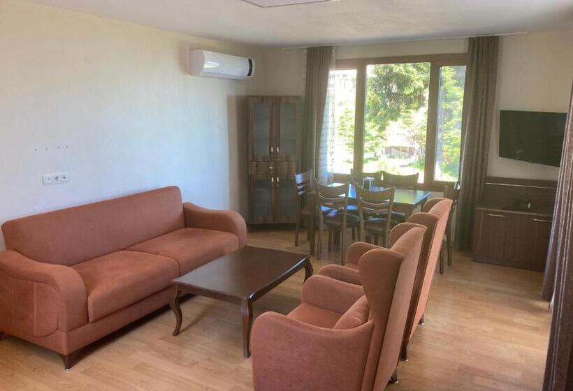 هتل Zarha Mountain Resort
