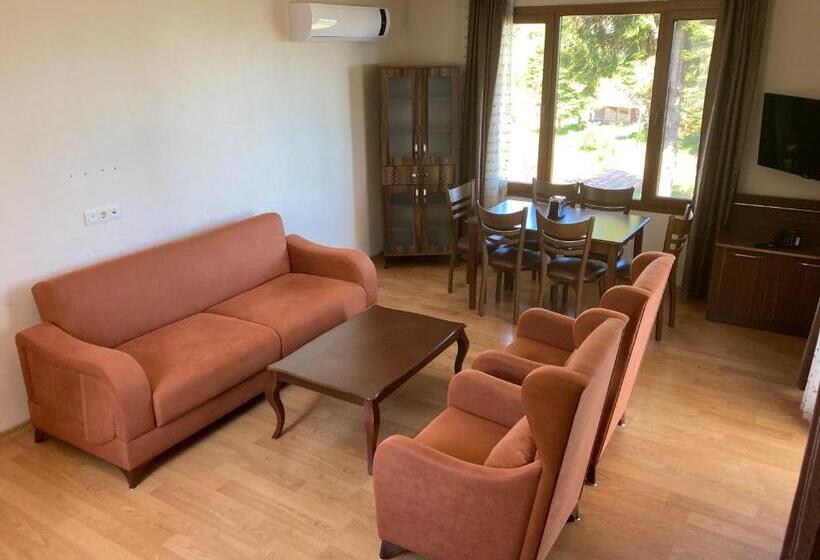 هتل Zarha Mountain Resort