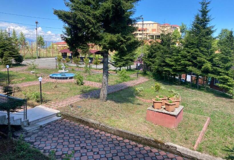 هتل Zarha Mountain Resort