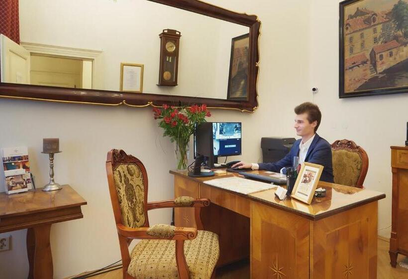 Fotos del hotel Josephine Old Town Square:  23