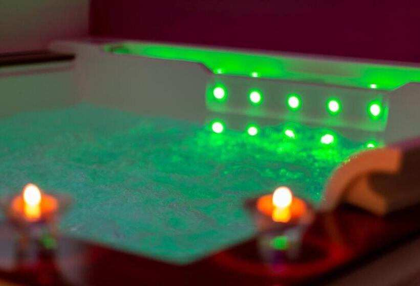 Hotel 4 Star Suite Spa   Self Check In