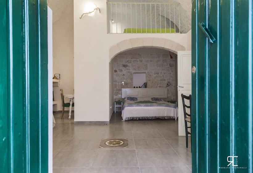 Отель B&b 28 Ostuni