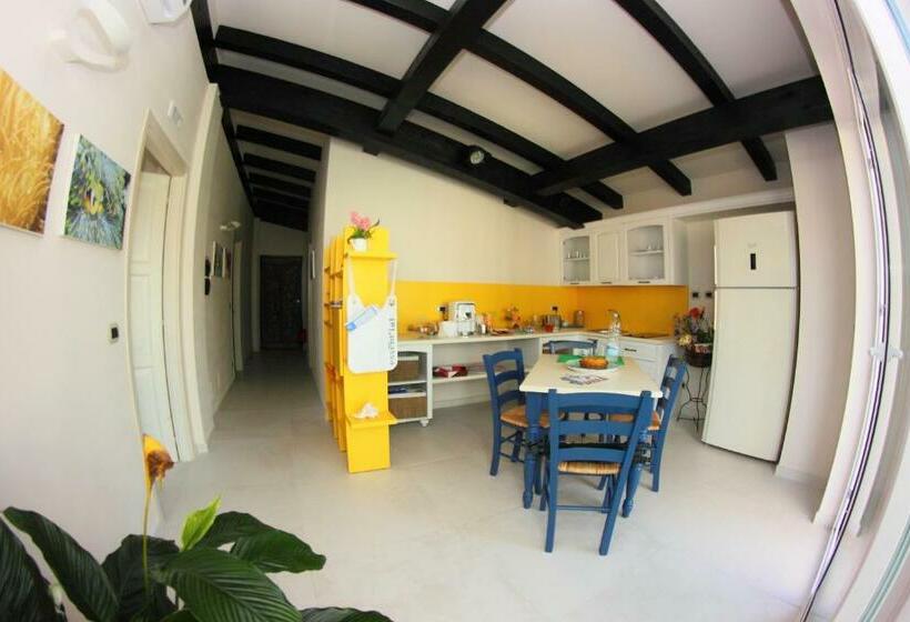 هتل B&b I Fiori Del Mare