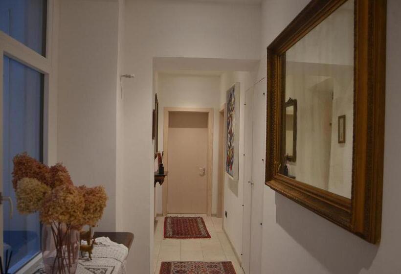 هتل B&b La Loggia Del Castello