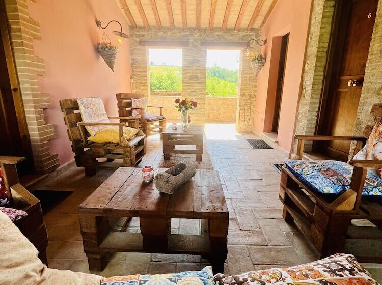 فندق Casale Serena