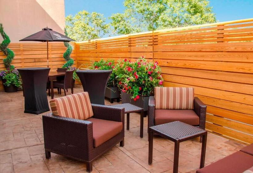 호텔 Courtyard By Marriott Minneapolis West
