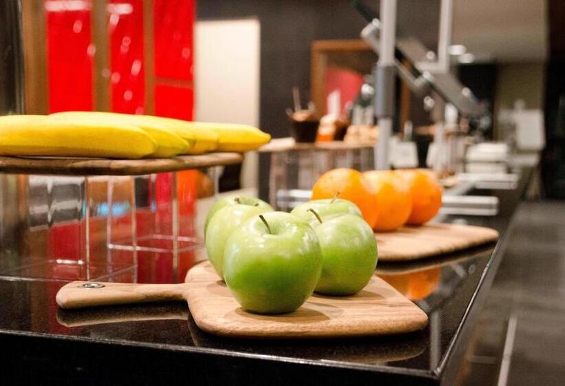 호텔 Courtyard By Marriott Minneapolis West
