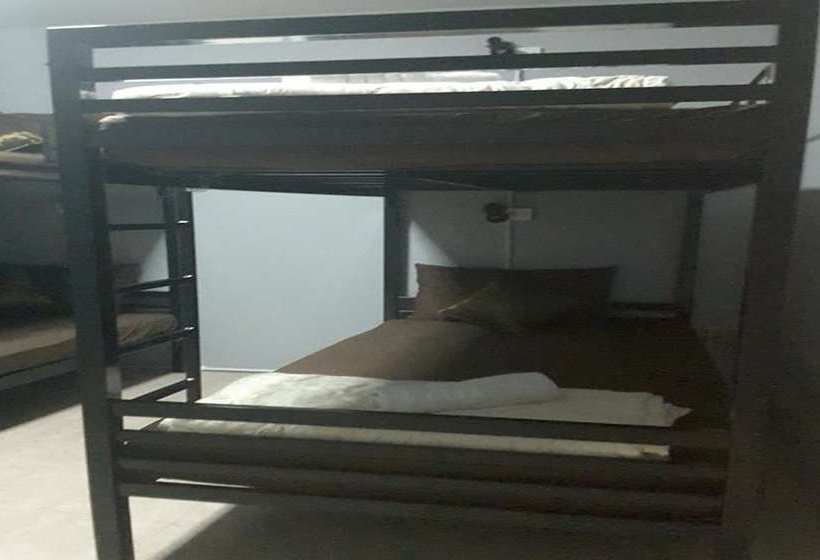 فندق Fueangfu Hostel