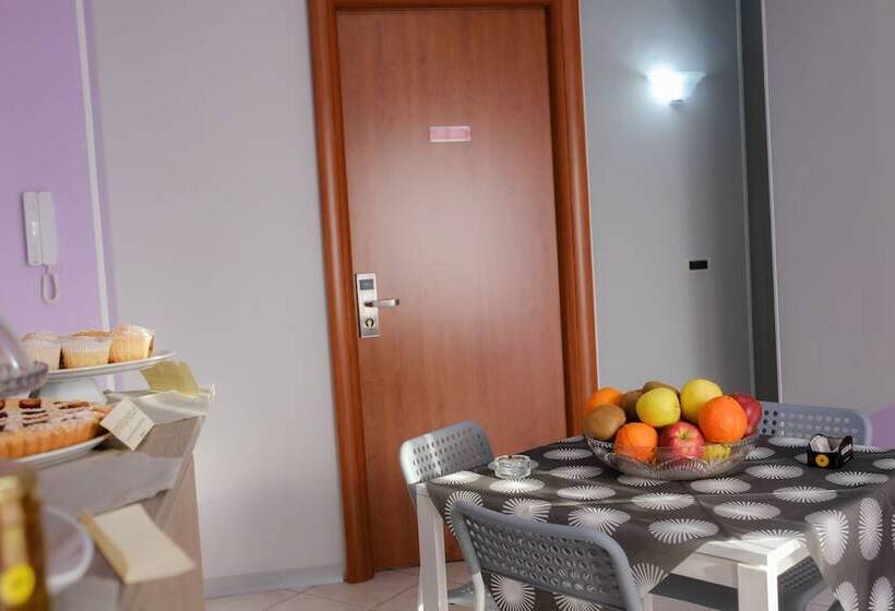 هتل B&b Lamezia Airport