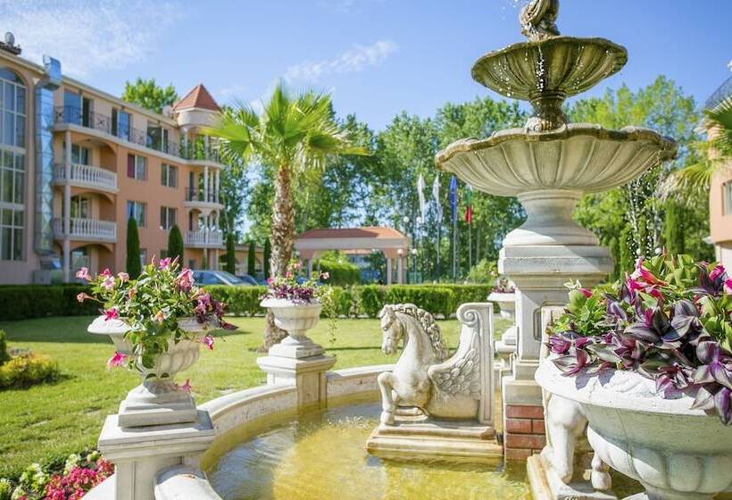 هتل Hacienda Beach Resort