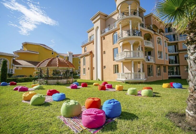 هتل Hacienda Beach Resort