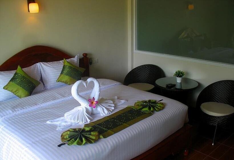 هتل Hongte Khaolak Resort