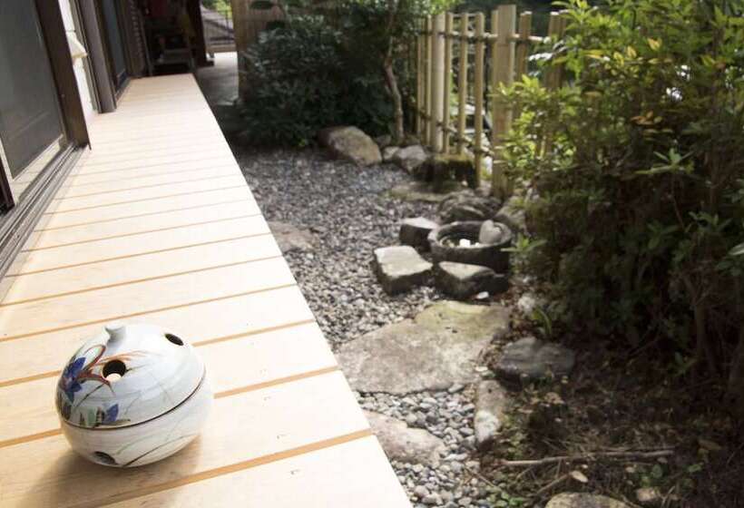 فندق Jhoppers Kumano Yunomine Guesthouse