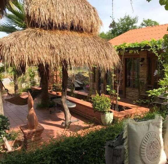 هتل Palm Sweet