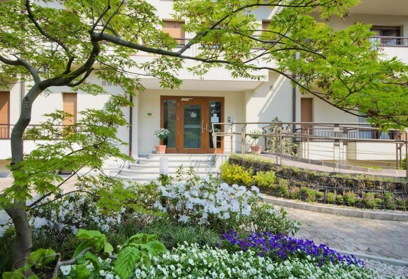 هتل Residence La Porta Del Cuore