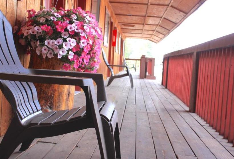 فندق Rustic Inn