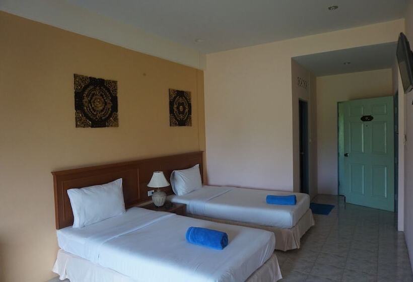 Отель Ss Emerald Suite