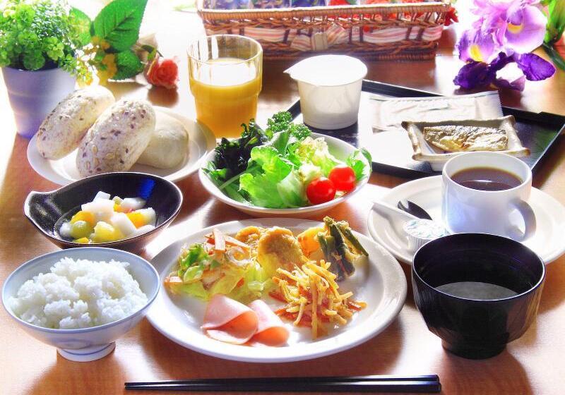 هتل Toyohashi Ekimae