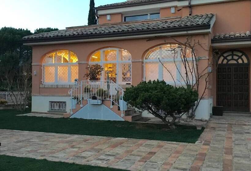 فندق Villa Silvio