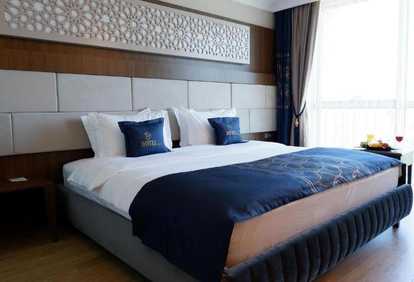 Bm Hotel City